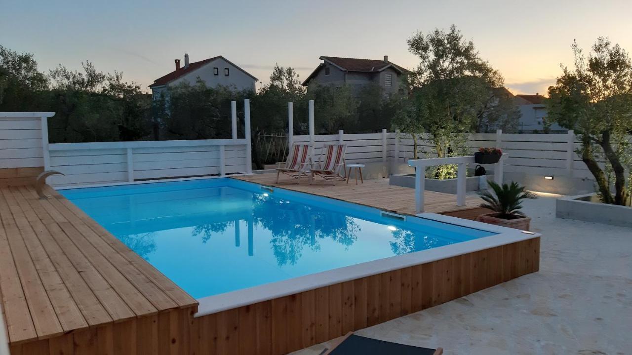 Villa Nina บีโอกราดนาโมรู ภายนอก รูปภาพ