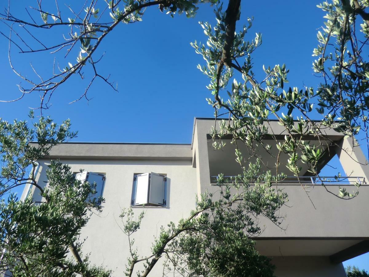 Villa Nina บีโอกราดนาโมรู ภายนอก รูปภาพ